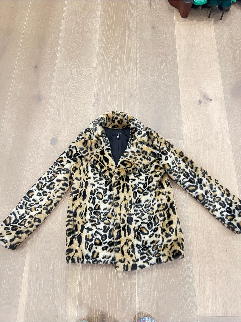 Aqua Leopard-Pattern Faux Fur Coat in Black and Tan